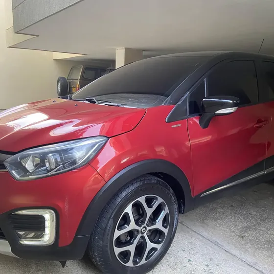 Renault Captur 2021 2.0 Bose Automática