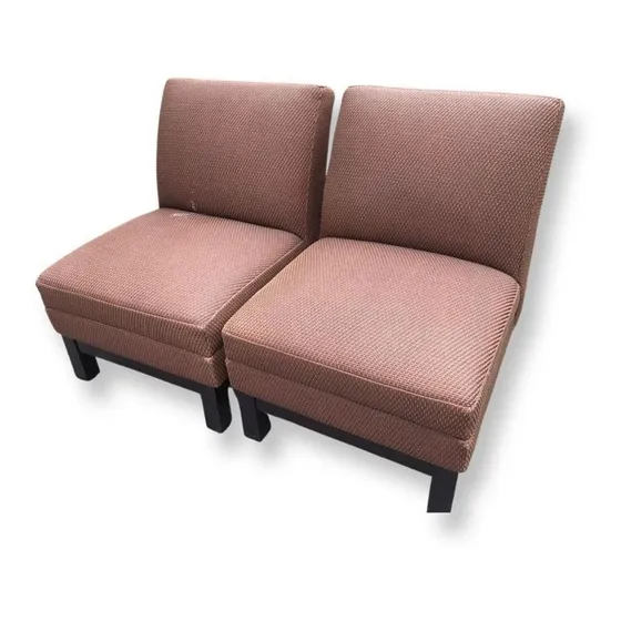 Belíssimo Par De Poltronas Contemporâneas