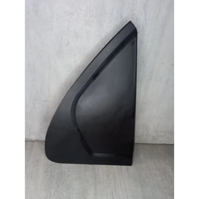 Moldura Tapa Puerta Trasera Derecha Chevrolet Aveo Sedan
