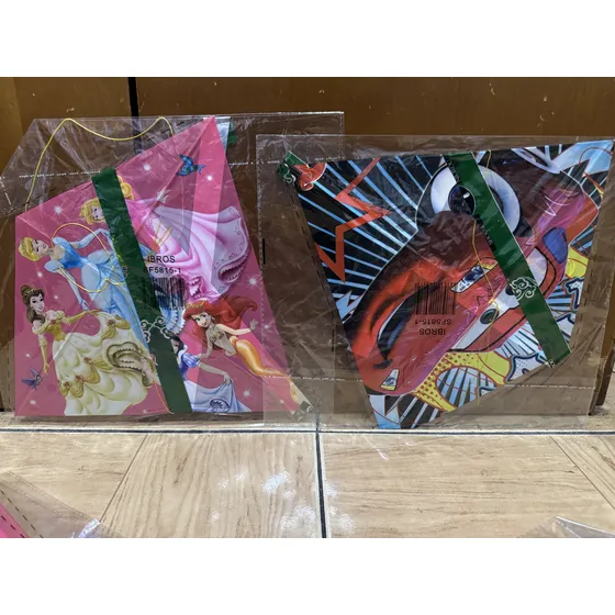 Papagayo De Princesas Y Cars. Nuevos!!!