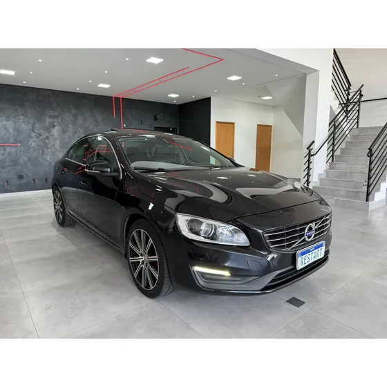 Volvo S60 2.0 T5 Momentum Drive-e 4p