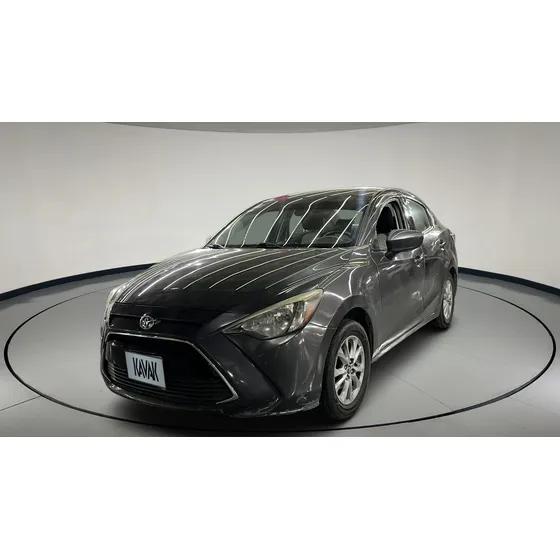 Toyota Yaris 1.5 R Mid Mt