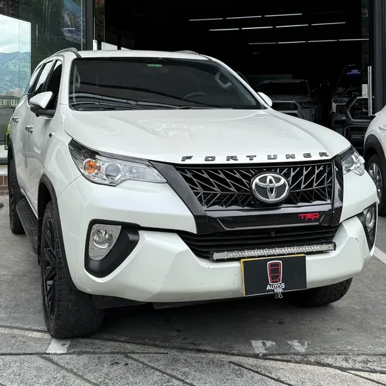 Toyota Fortuner 2020 2.4 Street At 7as