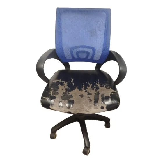 Silla De Oficina Usada Con Detalles