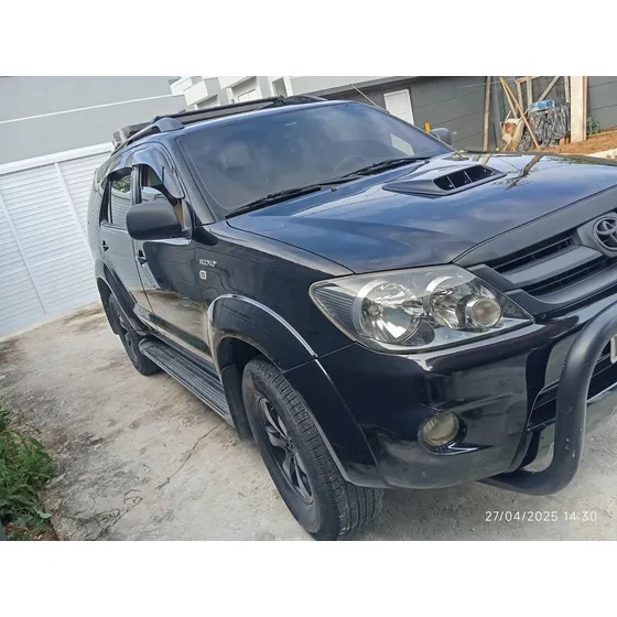 Toyota Hilux Sw4 3.0 Srv 7l 4x4 Aut. 5p