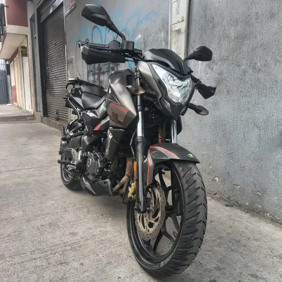 Pulsar Ns 200 Fi Color Negro