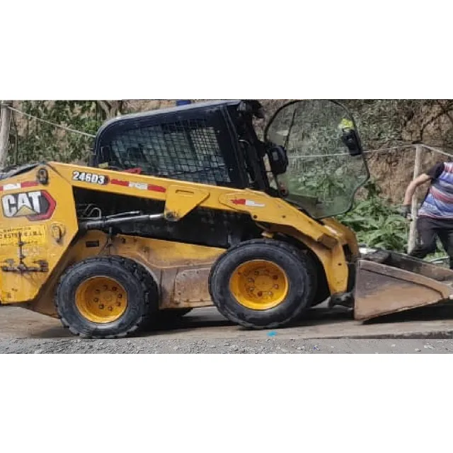 Minicargador Modelo 246d3 Operativo En Perfecto Estado.