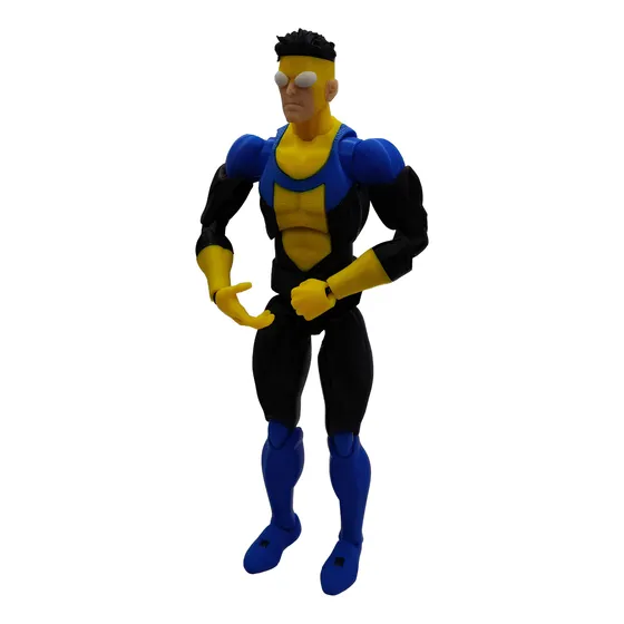 Muñeco Invencible Figura De Acción Articulada 22cm De Altura