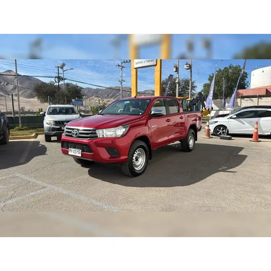 Toyota Hilux 4x4 2.8 D Sr Mt