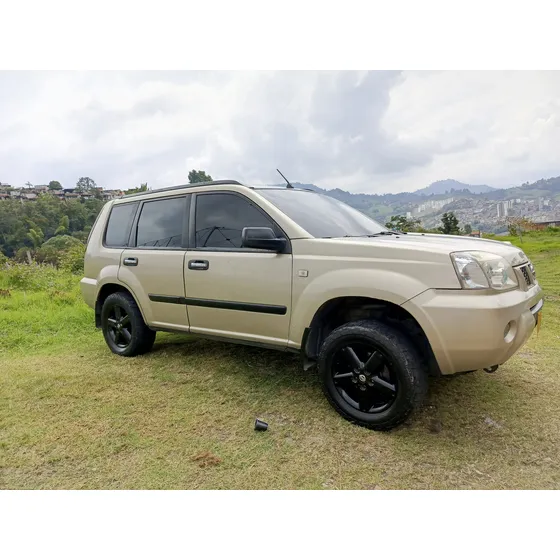 Nissan Xtrail Diesel 2.2 S Basica