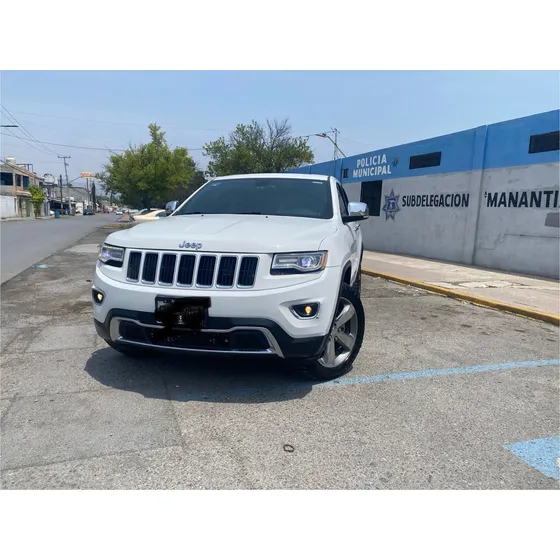 Jeep Grand Cherokee 5.7 Limited Lujo 4x2 Mt