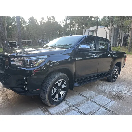 Toyota Hilux Pick-up 2.8 Cd Srx 177cv 4x4