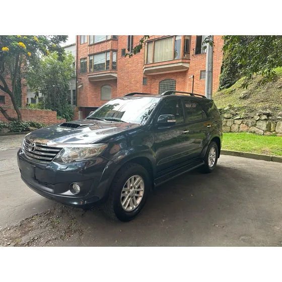 Toyota Fortuner 3.0 D4d