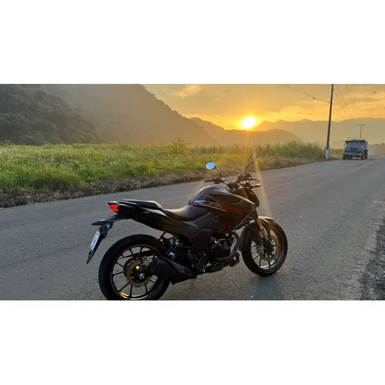 Honda Cb190 Negra Con Rojo 2024