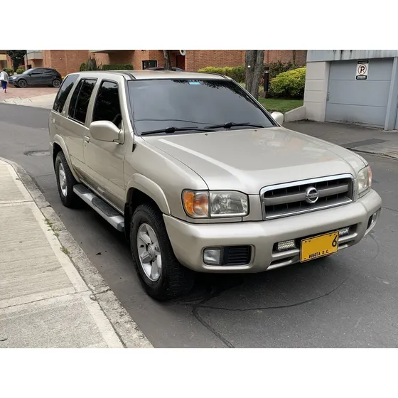 Nissan Pathfinder 3.5 R50 Lux