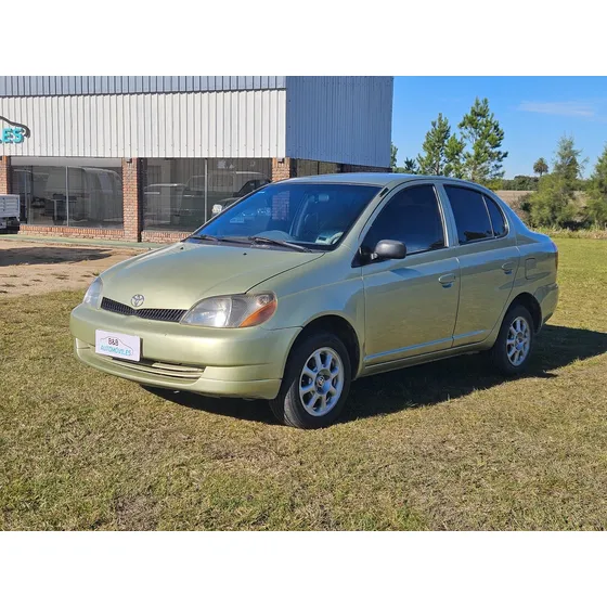 Toyota Yaris 1.5 Hb 5vel Mt