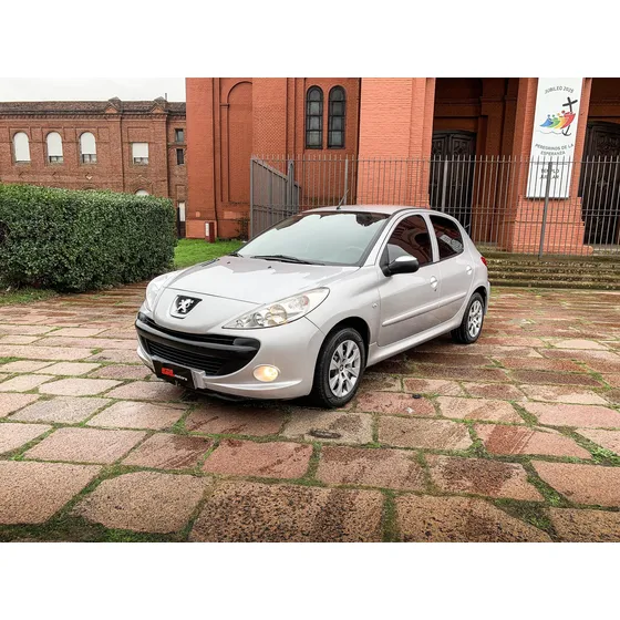 Peugeot 207 1.4 Active 75cv