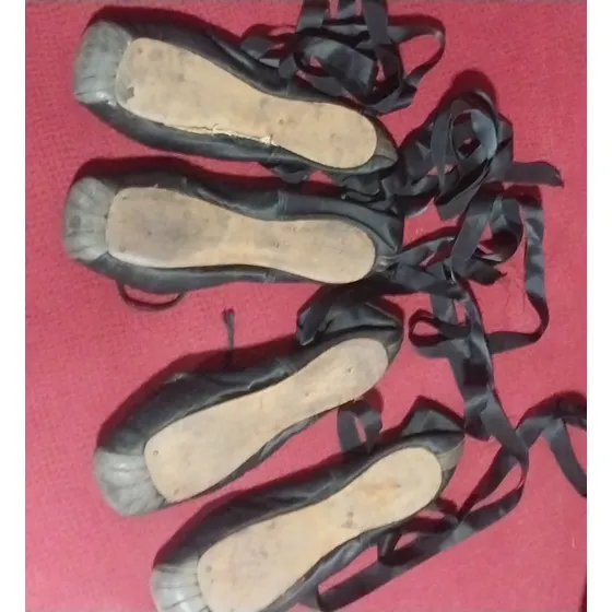 Combo Zapatillas De Ballet Negras De Punta Usadas