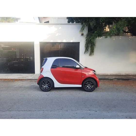 Mercedes-benz Smart For Two Passion