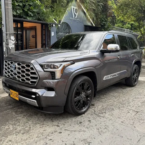 Toyota Sequoia 2024 3.5 V6 Capstone
