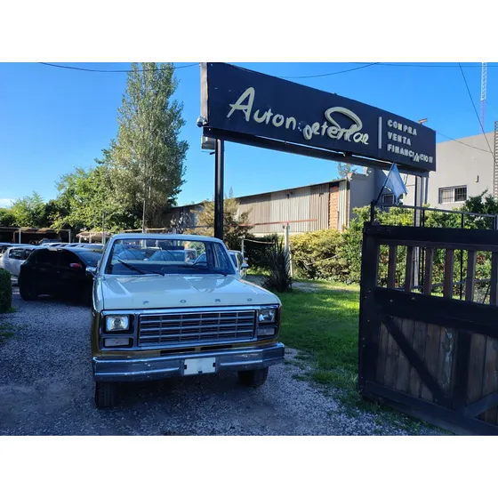 Ford F-100 3.6 Lujo
