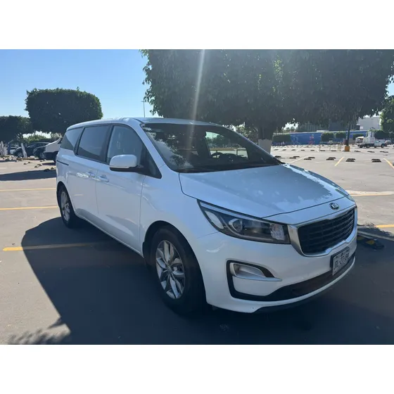 Kia Sedona 2.0 Lx At