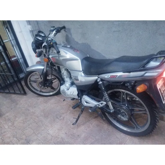 Zanella Hj 125 Exelente Estado, Papeles Al Día.