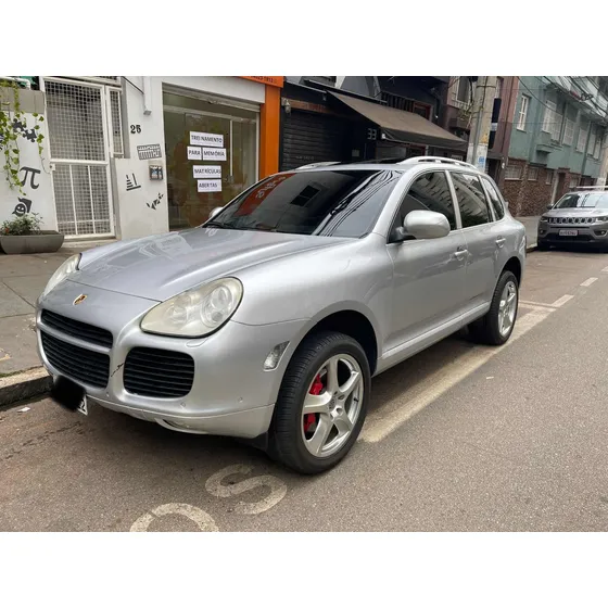 Porsche Cayenne 4.8 V8 Turbo 5p