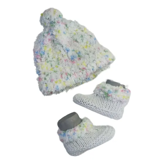 Gorro Y Escarpines Tejidos - Set De Bebé