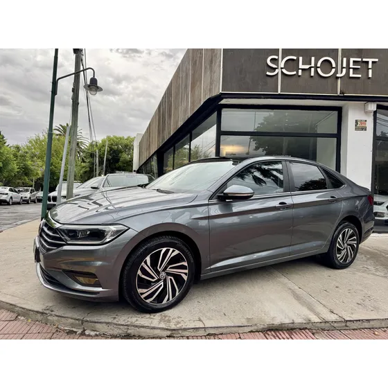 Volkswagen Vento Highline 250 Tsi At