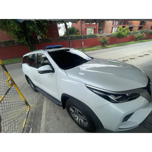 Toyota Fortuner 2,4 Turbo