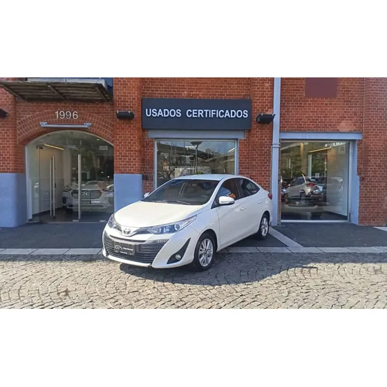 Toyota Yaris 1.5 107cv Xls Sedan