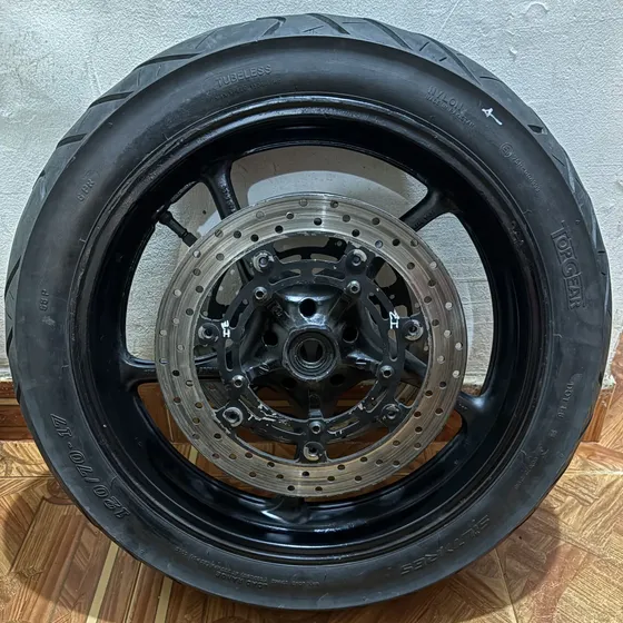 Rin Delantero De Fz600