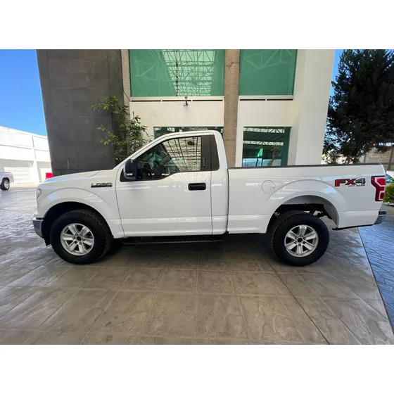 Ford Lobo 5.0l Cabina Regular Xlt V8 4x4 At