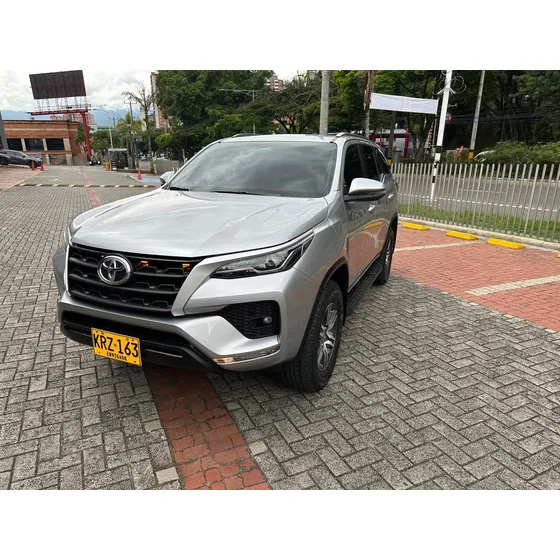 Toyota Fortuner 2.8l