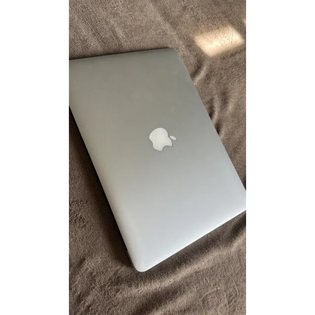 Macbook Air Modelo A1466 Usada Estética 7