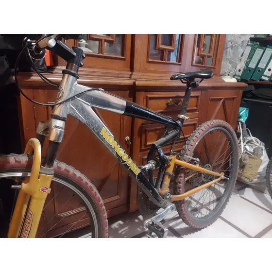 Bicicleta De Aluminio Mongoose Rodada 26, Llantas Kenda
