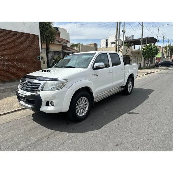 Toyota Hilux Pick-up 3.0 Cd Srv Cuero 171cv 4x2 - E4