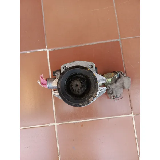 Bomba Hidráulica Para Montacarga Usada En Perfecto Estado