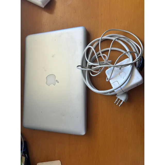 Macbook Pro 2012, Usado Funcionando Con Cargador Original