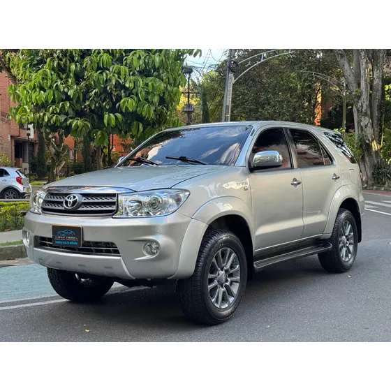 Toyota Fortuner 2.7l 4x4