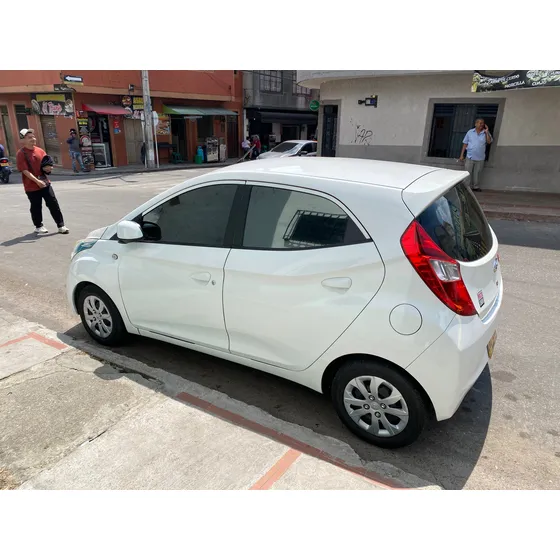 Hyundai Eon 0.8 Premium