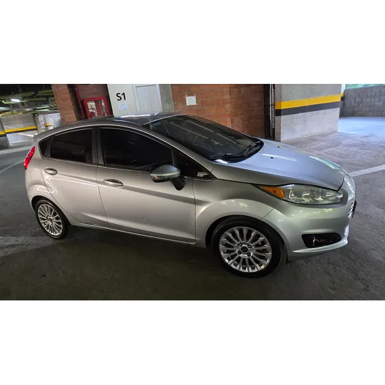 Ford Fiesta 1.6 Hatchback Titanium