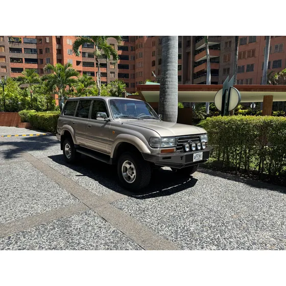 Toyota Burbuja 4500vx