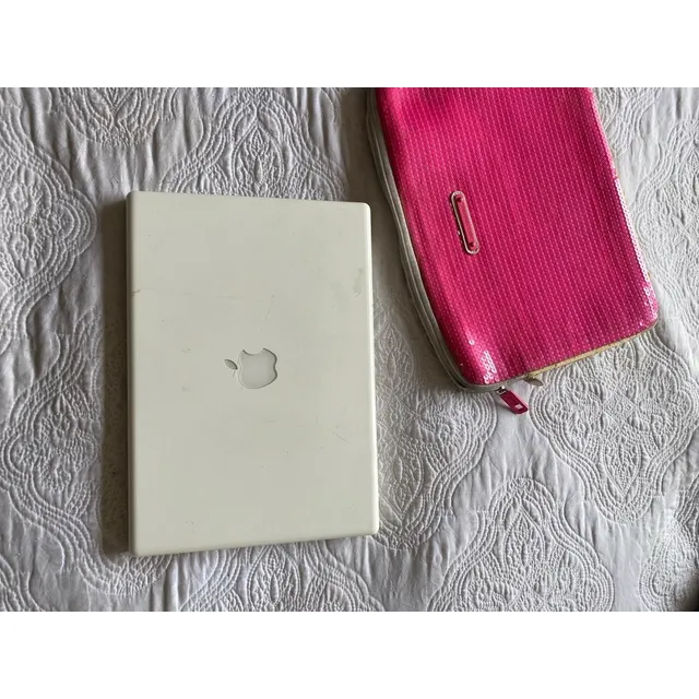 Macbook Blanca De 13'' Modelo A118