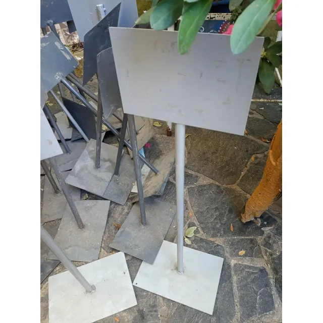 Carteles Exhibidores Individuales De Chapa 50 Cm 