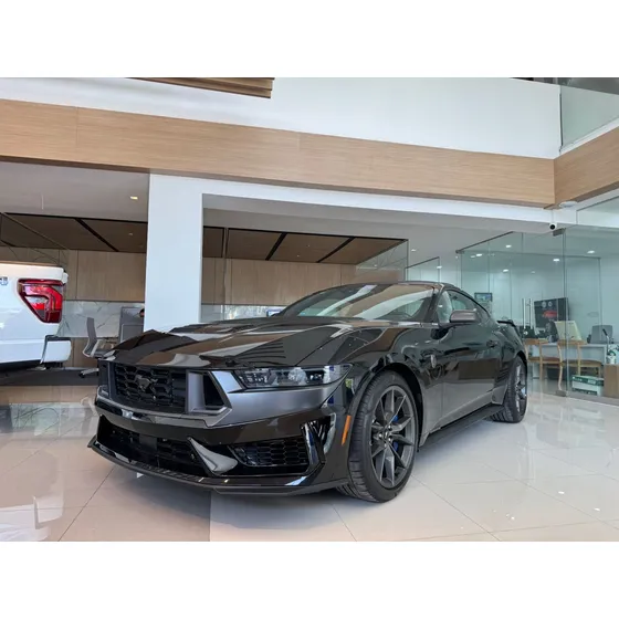 Ford Mustang 5.0 V8 Dark Horse Mt