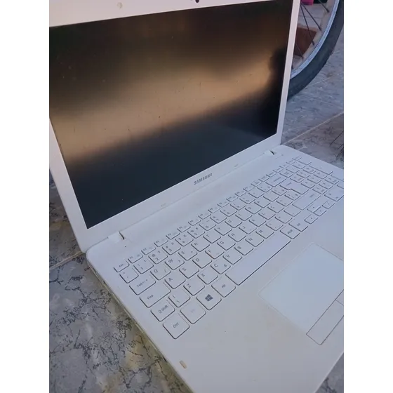 Notebook Samsung Core I3 17 