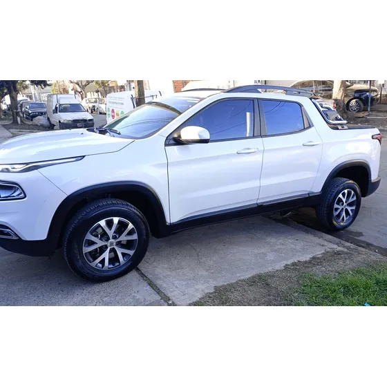 Fiat Toro 1.8 170 E-torq Evo Freedom At6