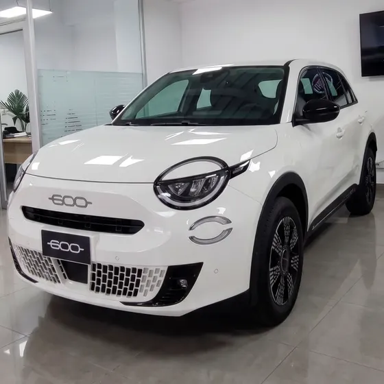 Fiat 600 Hybrid 2026 1.2 T